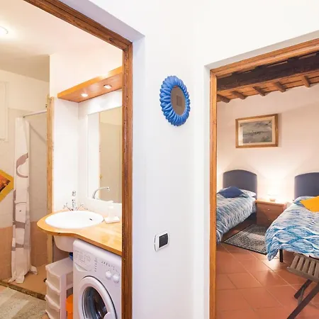 Laura Holiday House * Florence